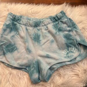 Pink brand size large shorts.